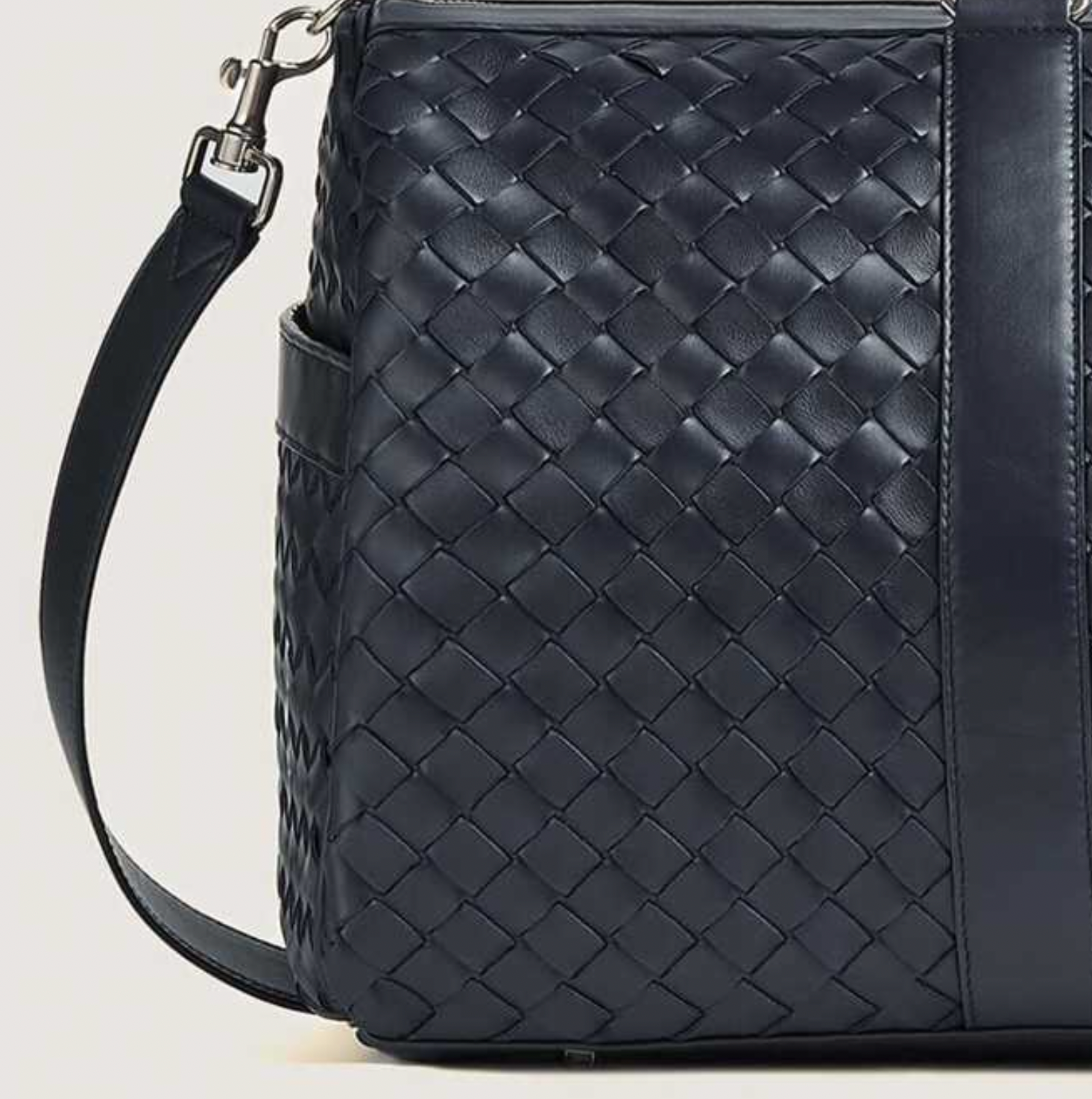 Intrecciato leather day bag