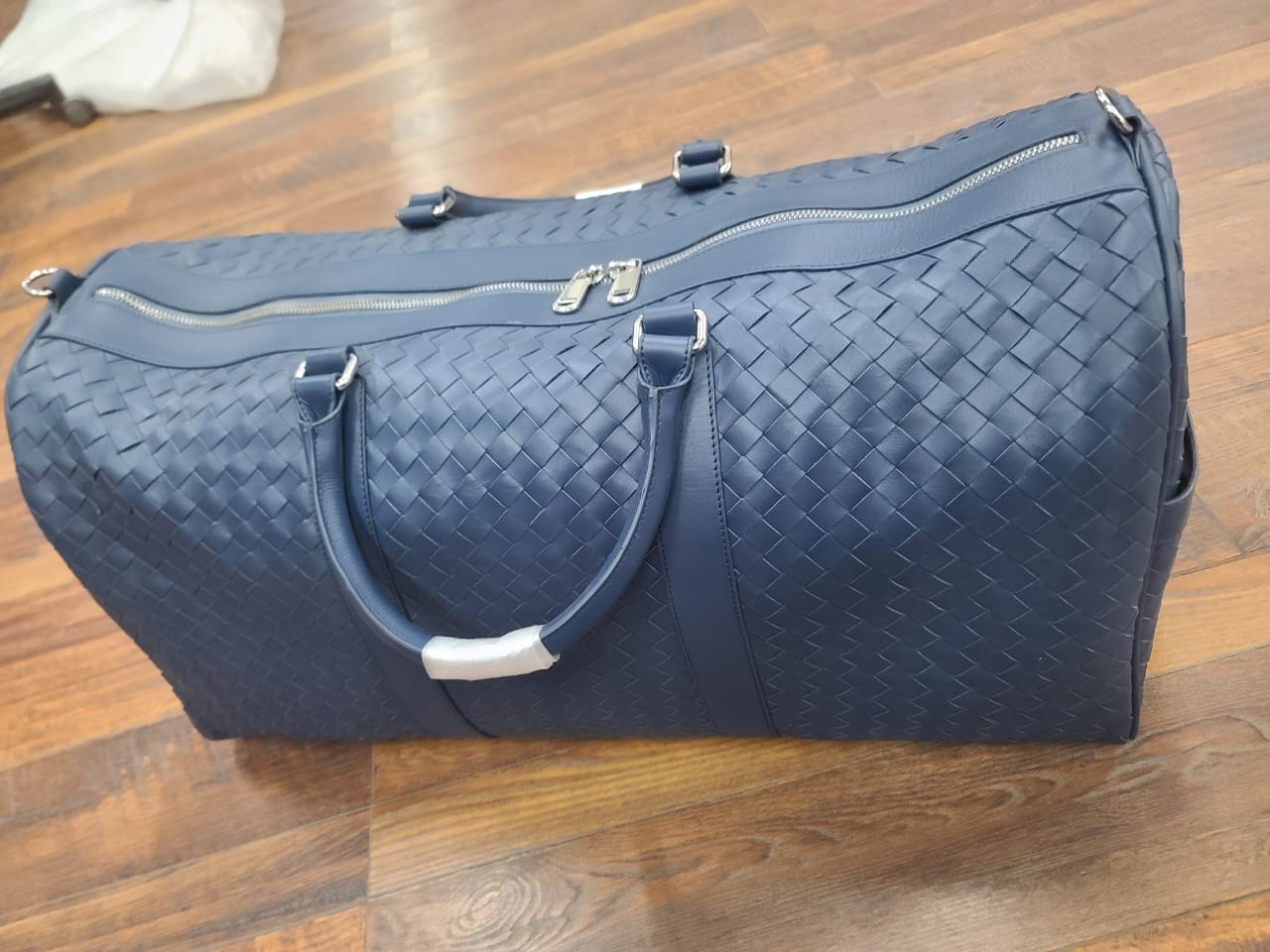 Intrecciato leather day bag